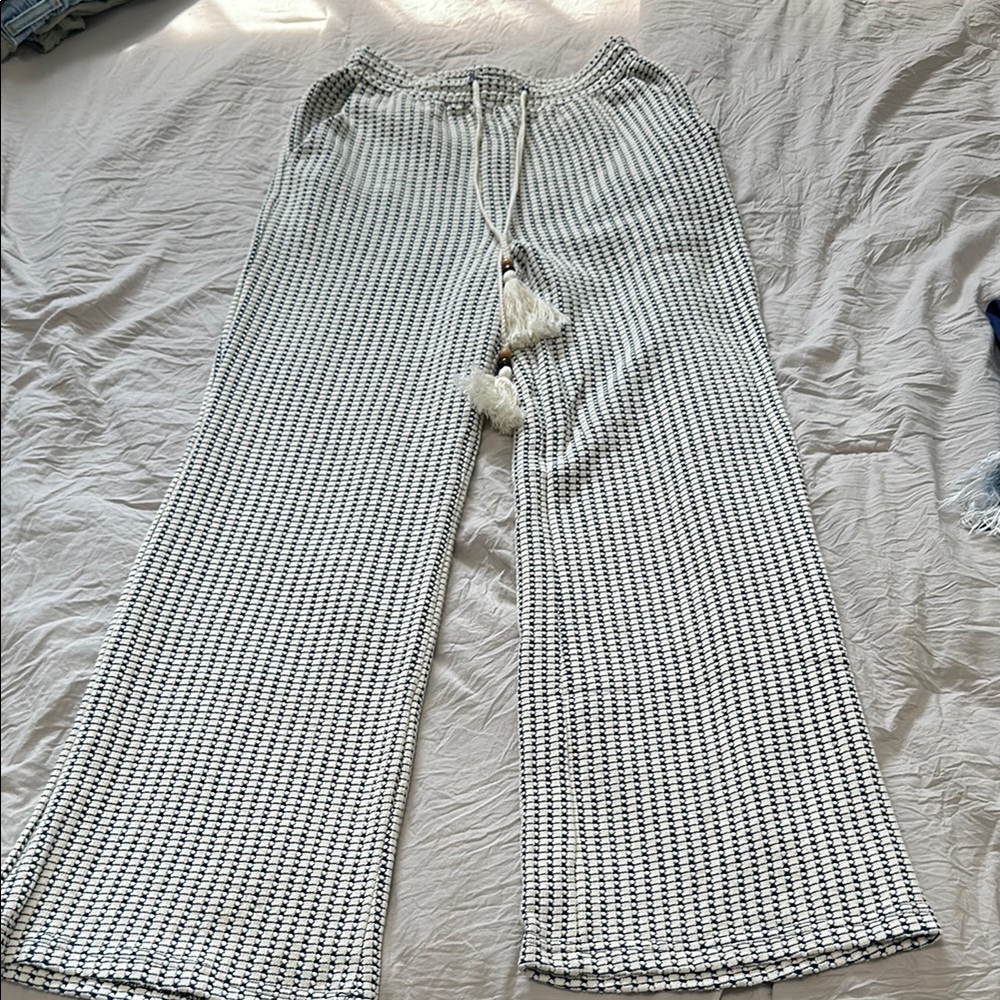 Checkered Wide-Leg Pants